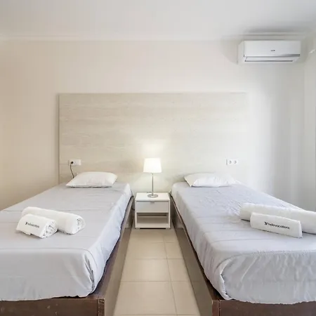 Villa Lemos By Hellovacations