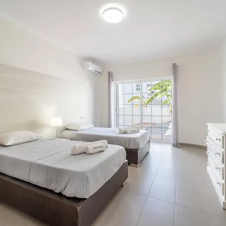 Vila Lemos By Hellovacations *