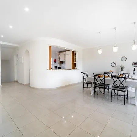 Villa Lemos By Hellovacations *