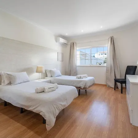 Villa Lemos By Hellovacations Albufeira