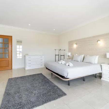 Lemos By Hellovacations *