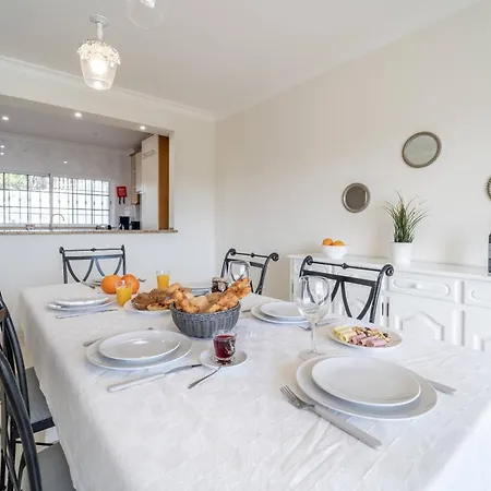 Villa Lemos By Hellovacations